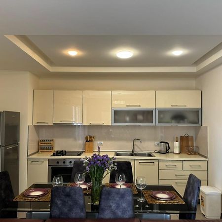 Diem Apartment Near Pazari I Ri Tiranë Luaran gambar