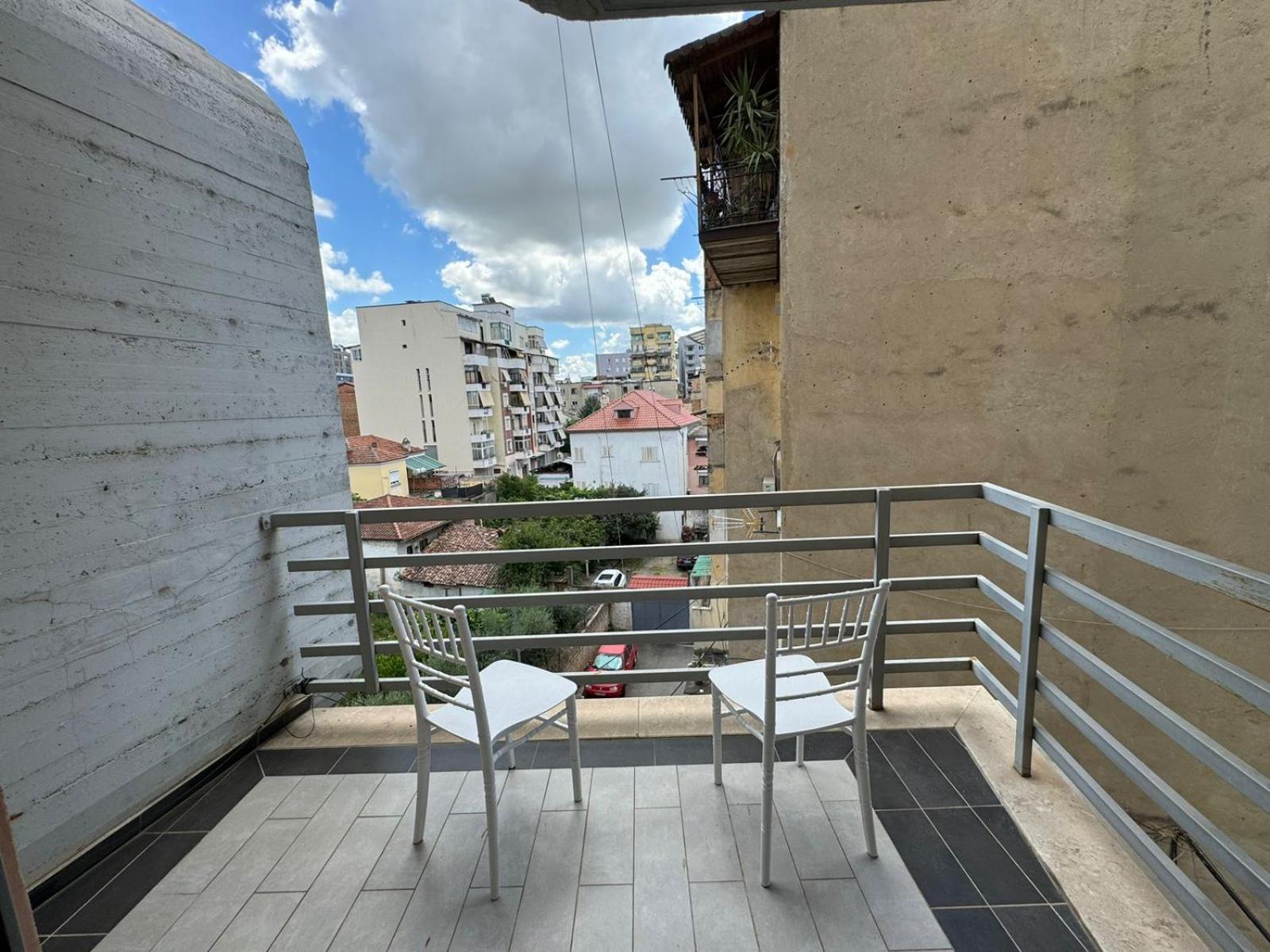 Diem Apartment Near Pazari I Ri Tiranë Luaran gambar